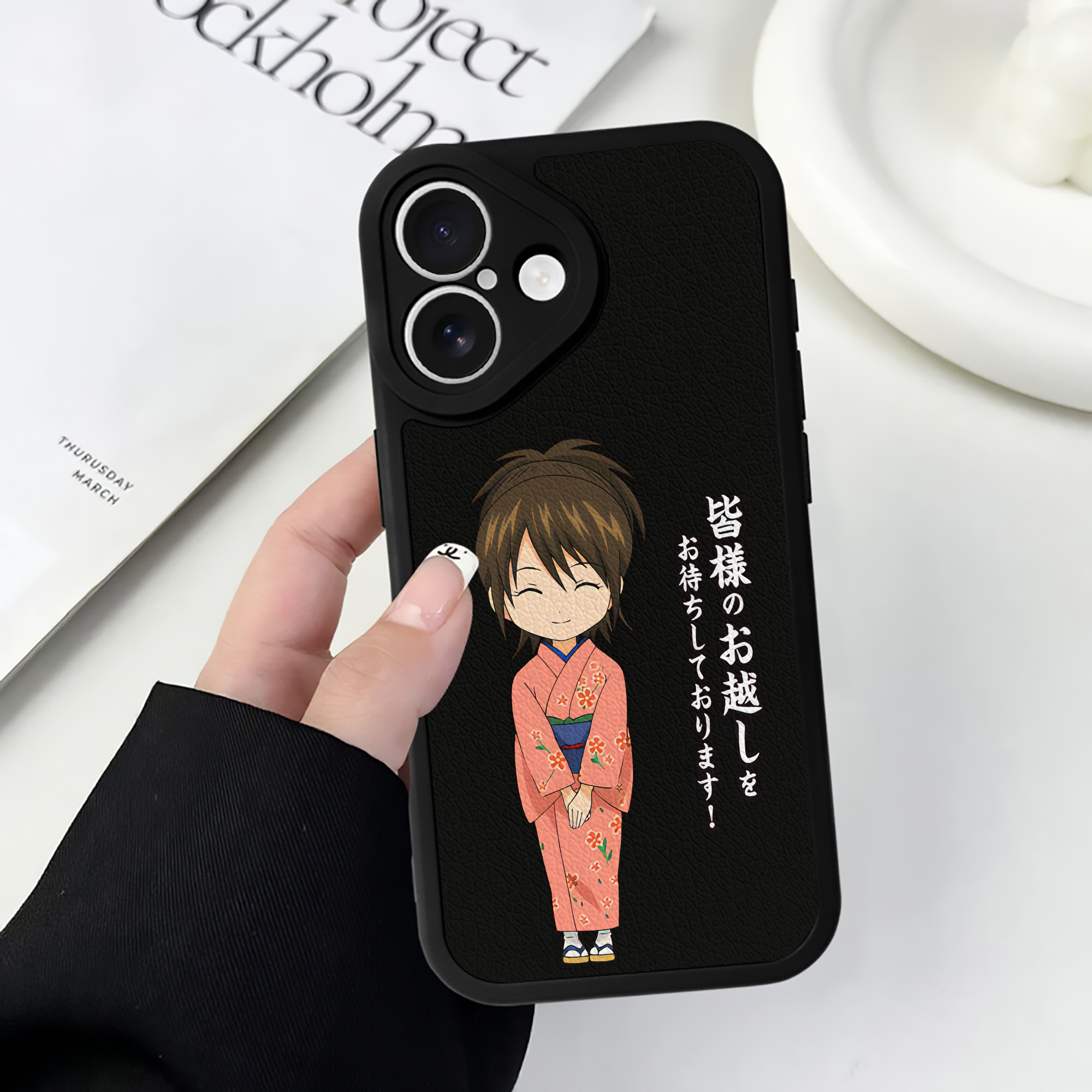 （画像用） ぎんたま 坂田銀時（さかたぎんとき） 神楽 志村新八（しむら しんぱち） GINTAMA Sakata Gintoki Kagura Shimura Shinpachi 【iPhone 16シリーズ対応】シリコンスマホケース（レザー調） 材質：シリコン